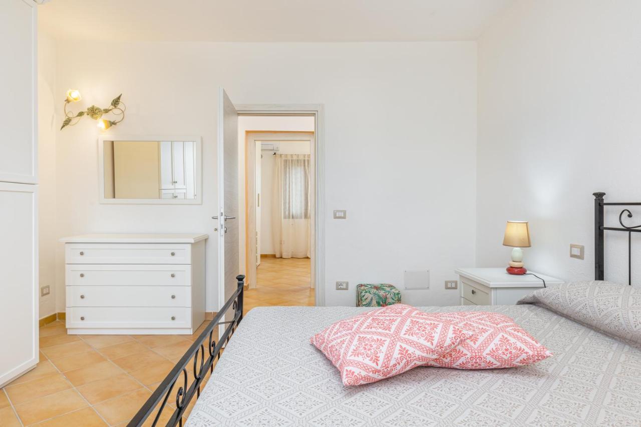 Villa Tomaso Arzachena Eksteriør billede